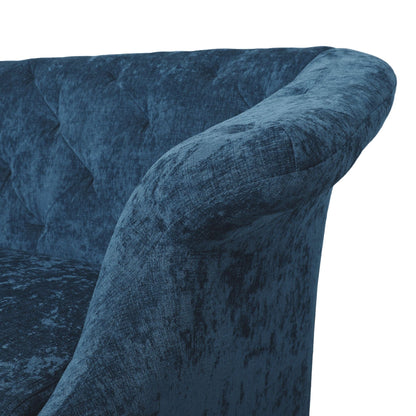 Divano a due posti in velluto blu navy 75 con braccioli svasati, seduta profonda e gambe in legno per soggiorno