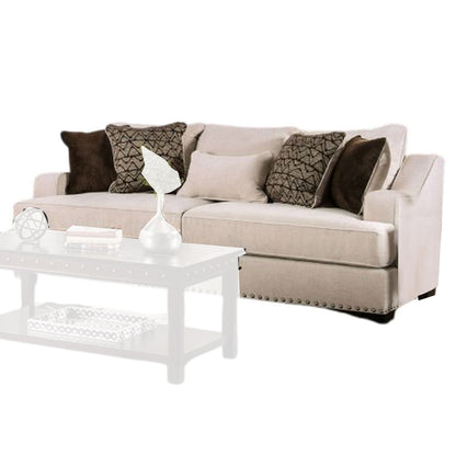 Divano Nora, 4 cuscini decorativi, 1 supporto lombare, finiture con borchie, 96 pollici, beige