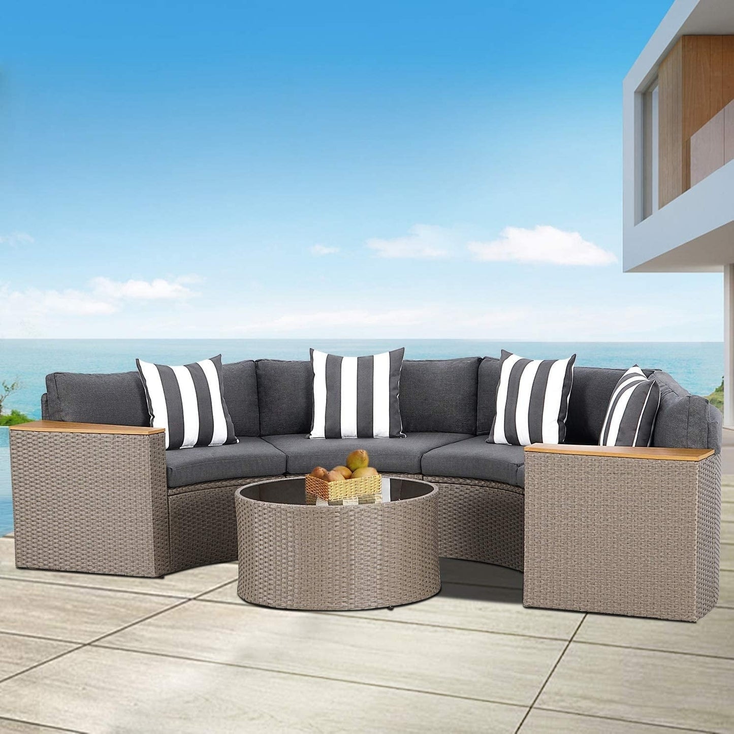 Set di divani componibili curvi a mezzaluna e semicircolari in rattan e vimini Nuon da 5 pezzi di Havenside Home