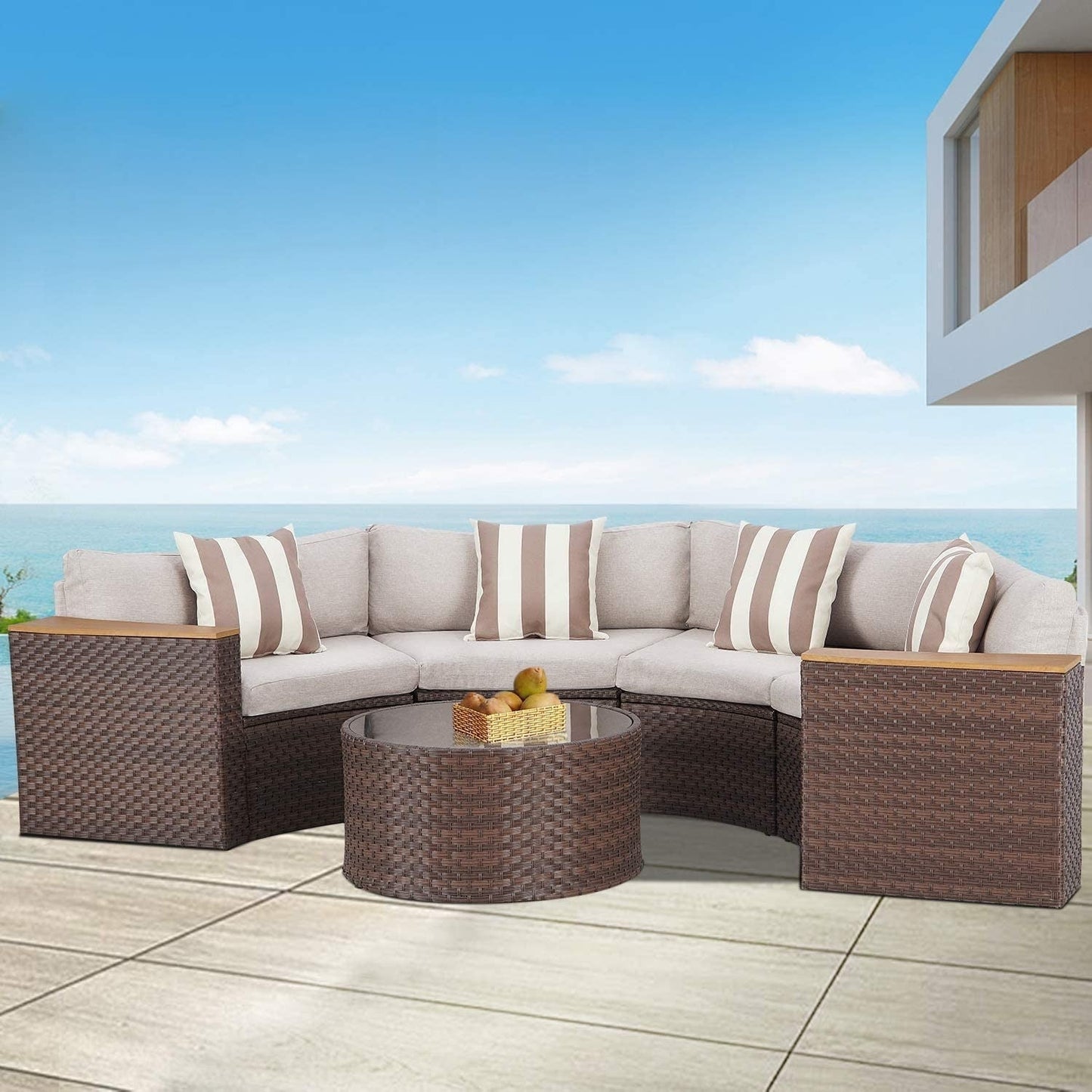 Set di divani componibili curvi a mezzaluna e semicircolari in rattan e vimini Nuon da 5 pezzi di Havenside Home