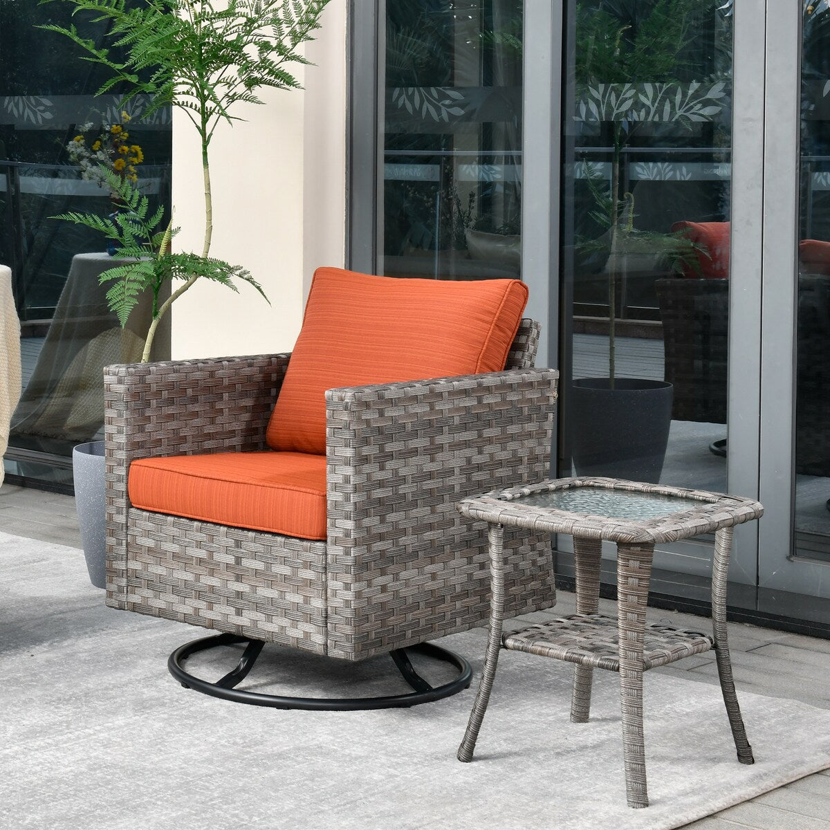 Set da conversazione con tavolino e sedia a dondolo girevole in vimini OVIOS da 2 pezzi