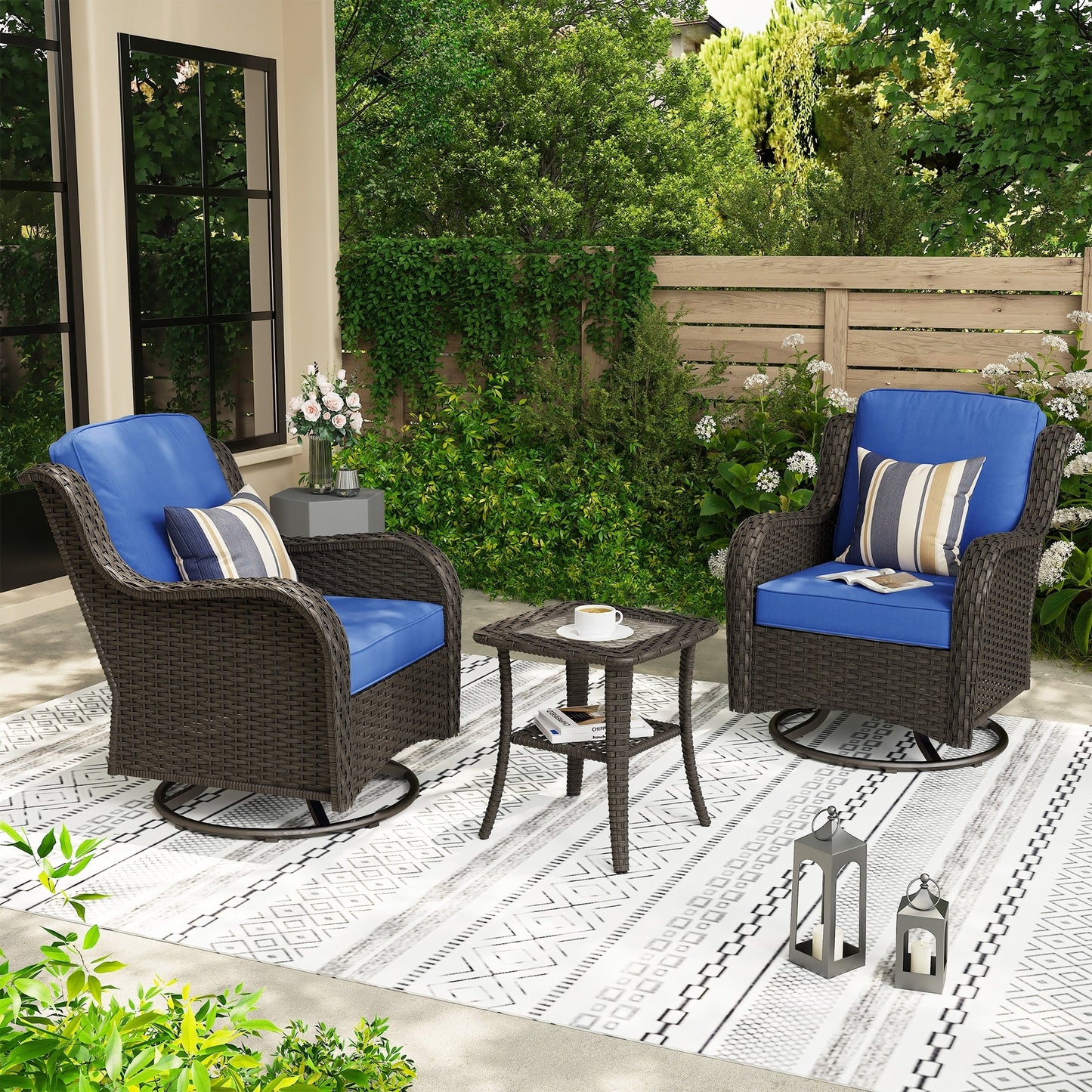 Set di 3 sedie girevoli in vimini per patio OVIOS