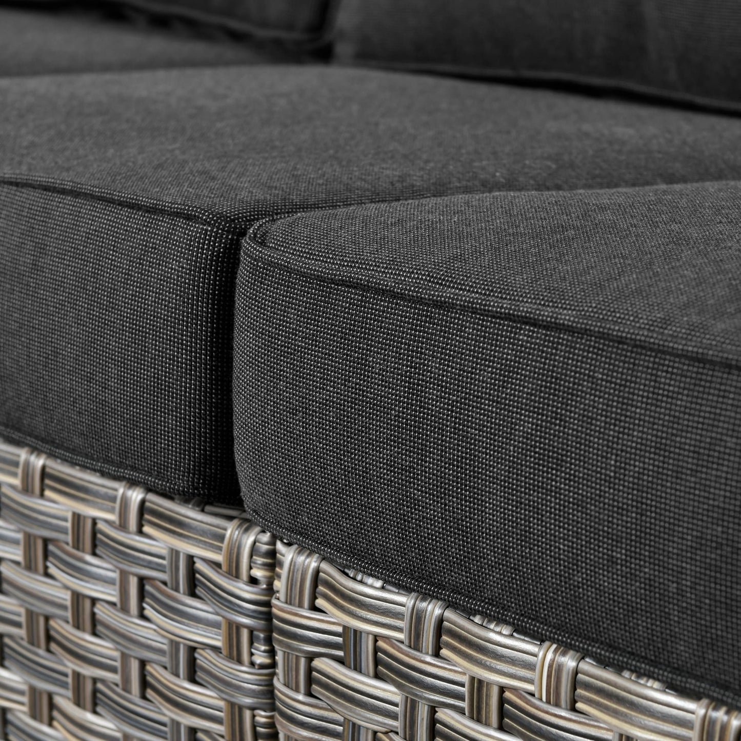 Set da conversazione in vimini da patio OVIOS da 5 pezzi con tavolo da fuoco