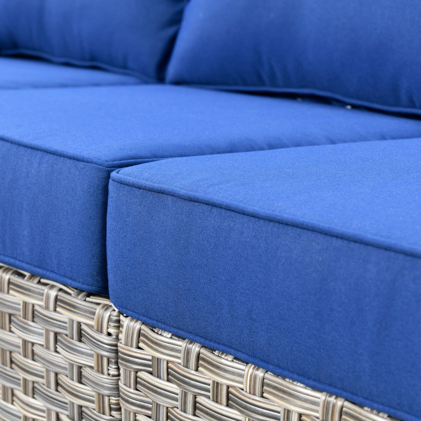 Set da conversazione in vimini da patio OVIOS da 5 pezzi con tavolo da fuoco