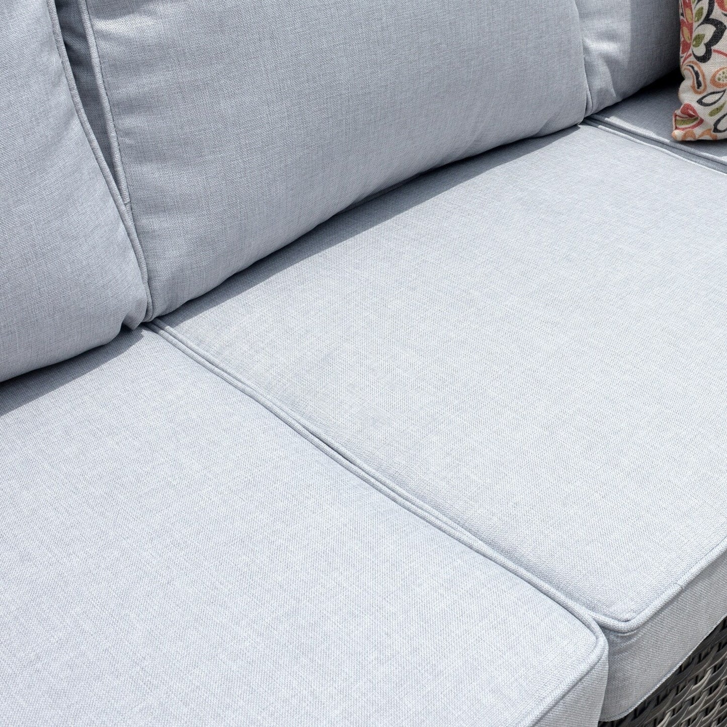 Set da conversazione con divano a due posti in vimini da giardino OVIOS da 6 pezzi