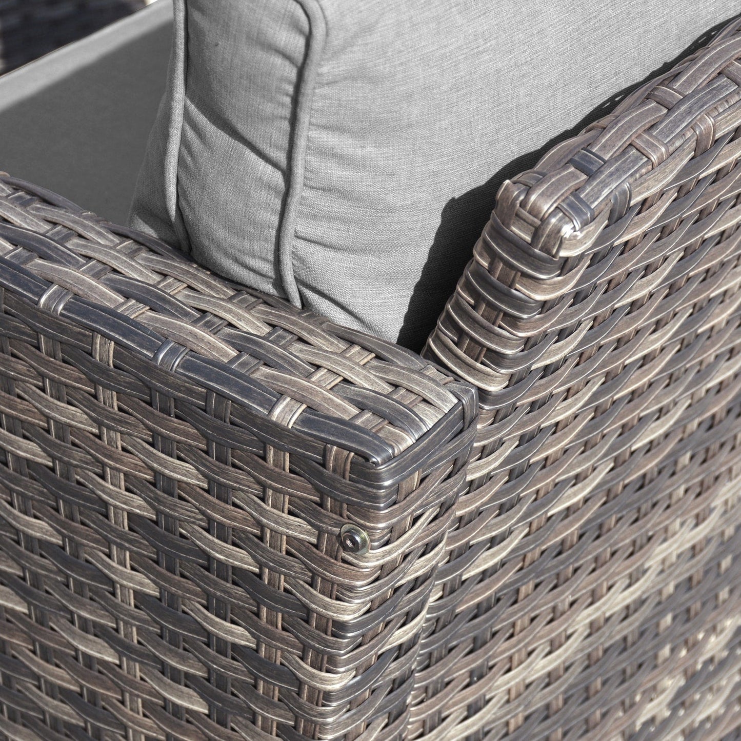 Set da conversazione con divano a due posti in vimini da giardino OVIOS da 6 pezzi