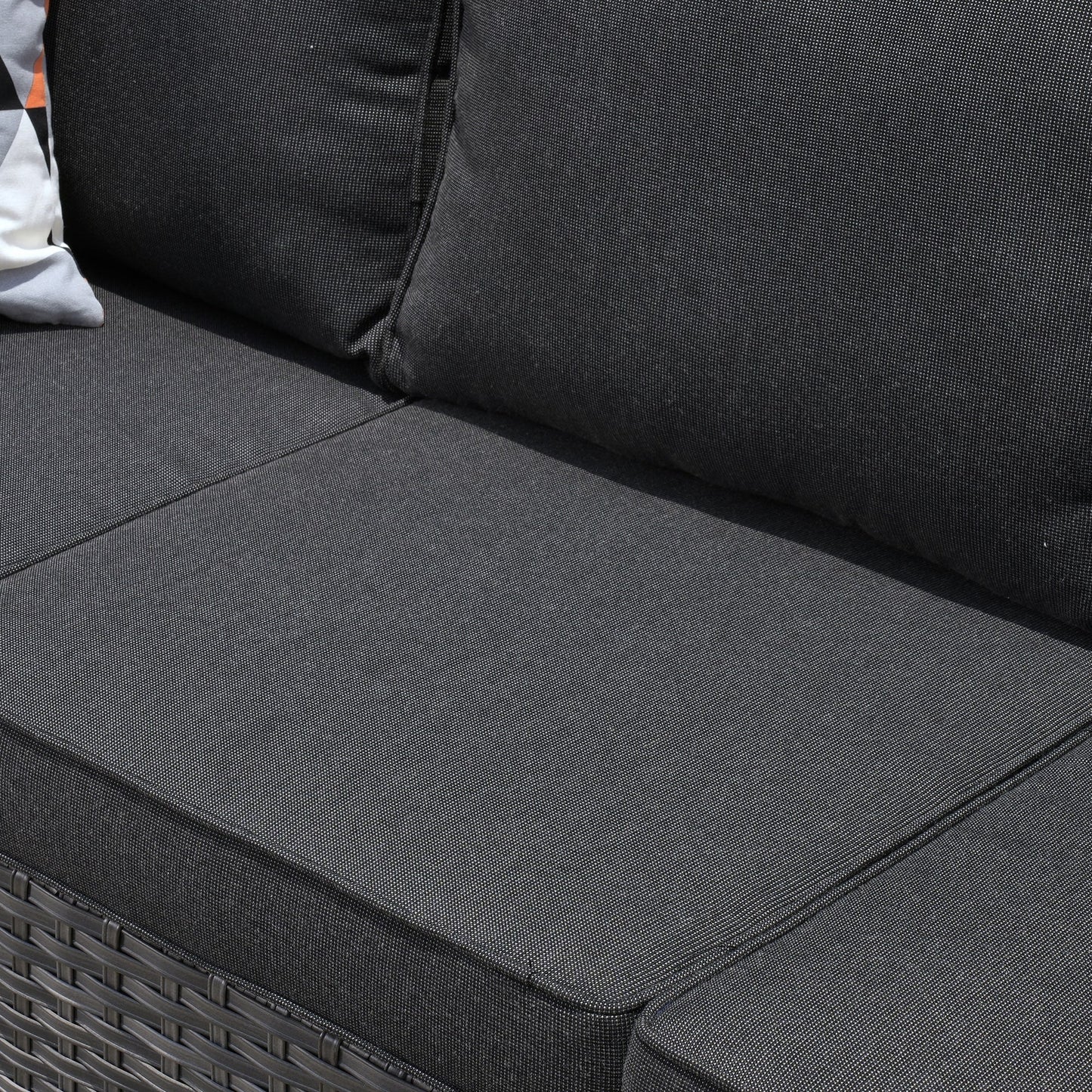 Set da conversazione in vimini per esterni OVIOS da 7 pezzi