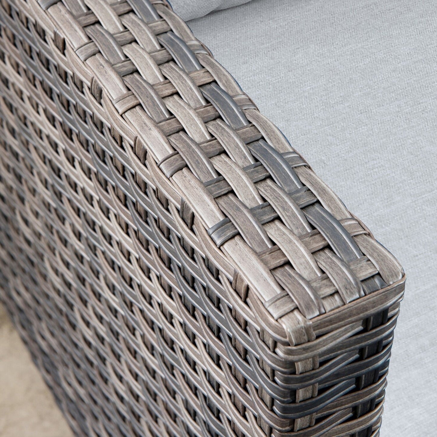 Set da conversazione in vimini per esterni OVIOS da 7 pezzi