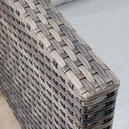 Set da conversazione in vimini per esterni OVIOS da 7 pezzi