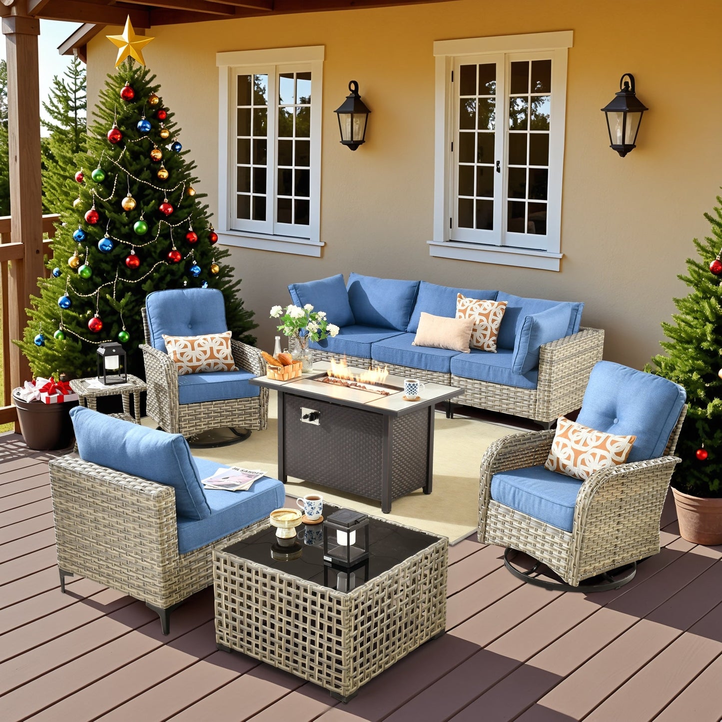 Set di 9 sedie girevoli in vimini per esterni OVIOS con tavolo da fuoco