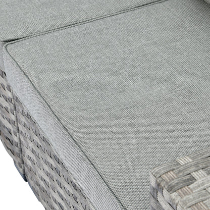 Set di 9 sedie a dondolo girevoli in vimini per patio OVIOS con tavoli con piano in vetro