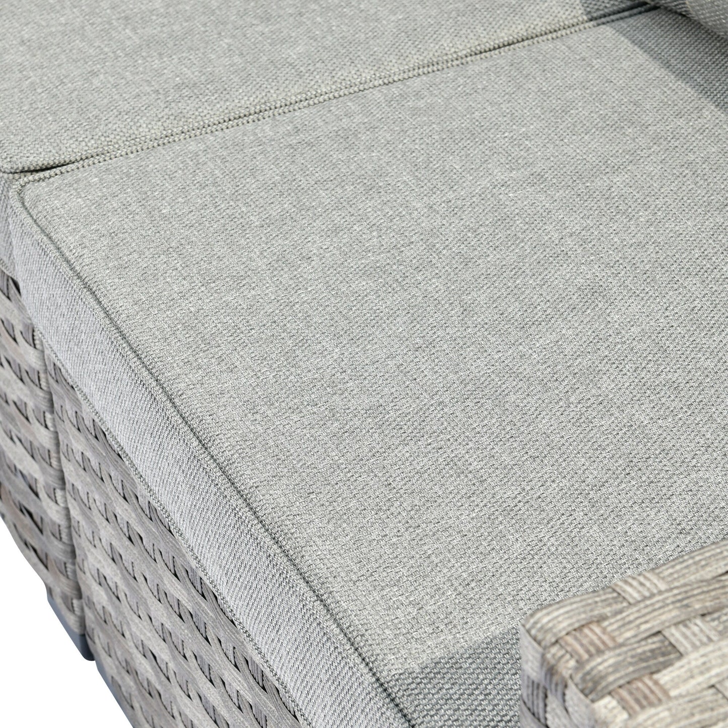 Set di 9 sedie a dondolo girevoli in vimini per patio OVIOS con tavoli con piano in vetro