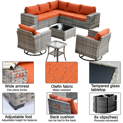 Set di 9 sedie a dondolo girevoli in vimini per patio OVIOS con tavoli con piano in vetro