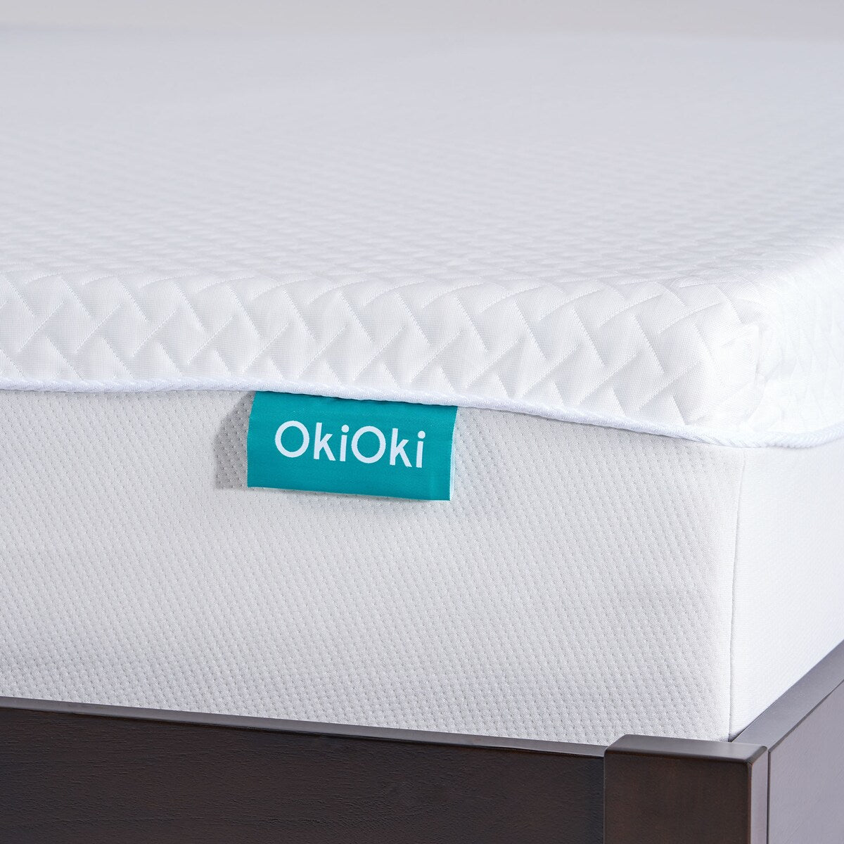 Materasso ibrido in schiuma e molle OkiOki con fodera con cerniera rinfrescante - OkiEasy