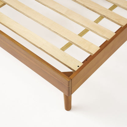 Pacchetto materasso OkiOki e letto Mid-Century