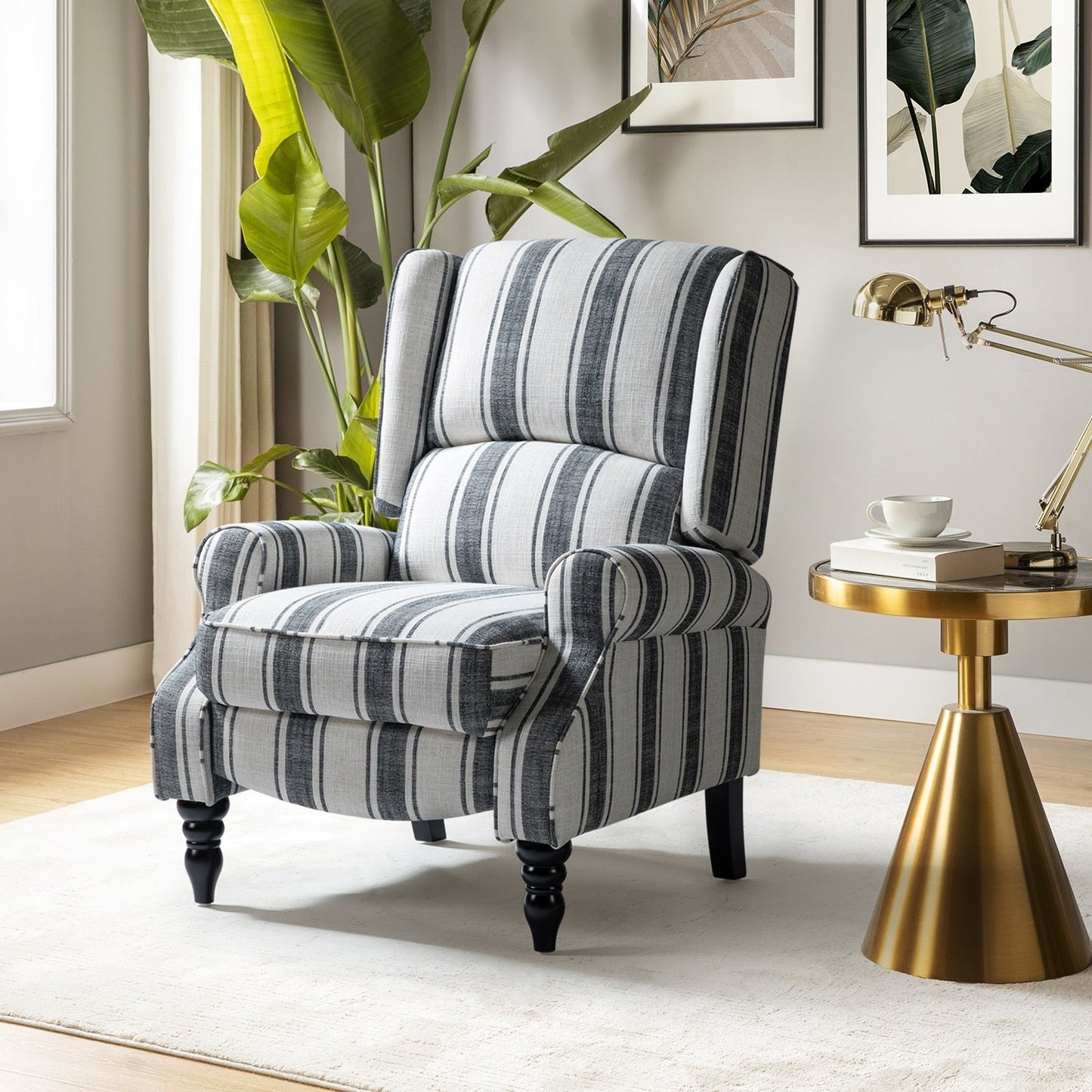 Poltrona reclinabile manuale classica imbottita Olympus con gambe in legno massello di HULALA HOME