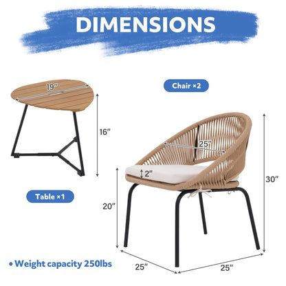 Set da salotto moderno con 3 sedie imbottite in vimini per esterni