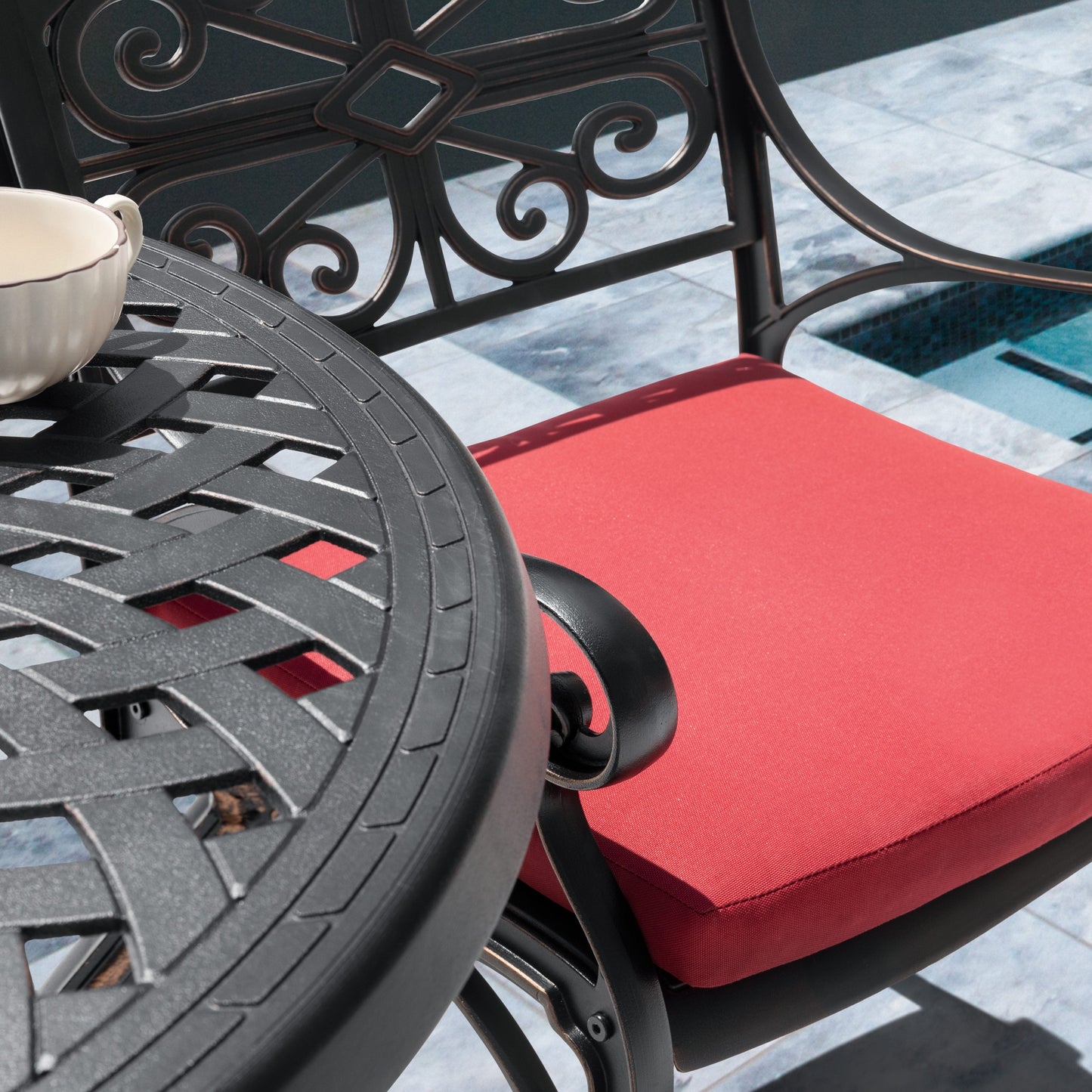 Set da bistrot da esterno in alluminio pressofuso da 3 pezzi con foro per ombrellone da 2''