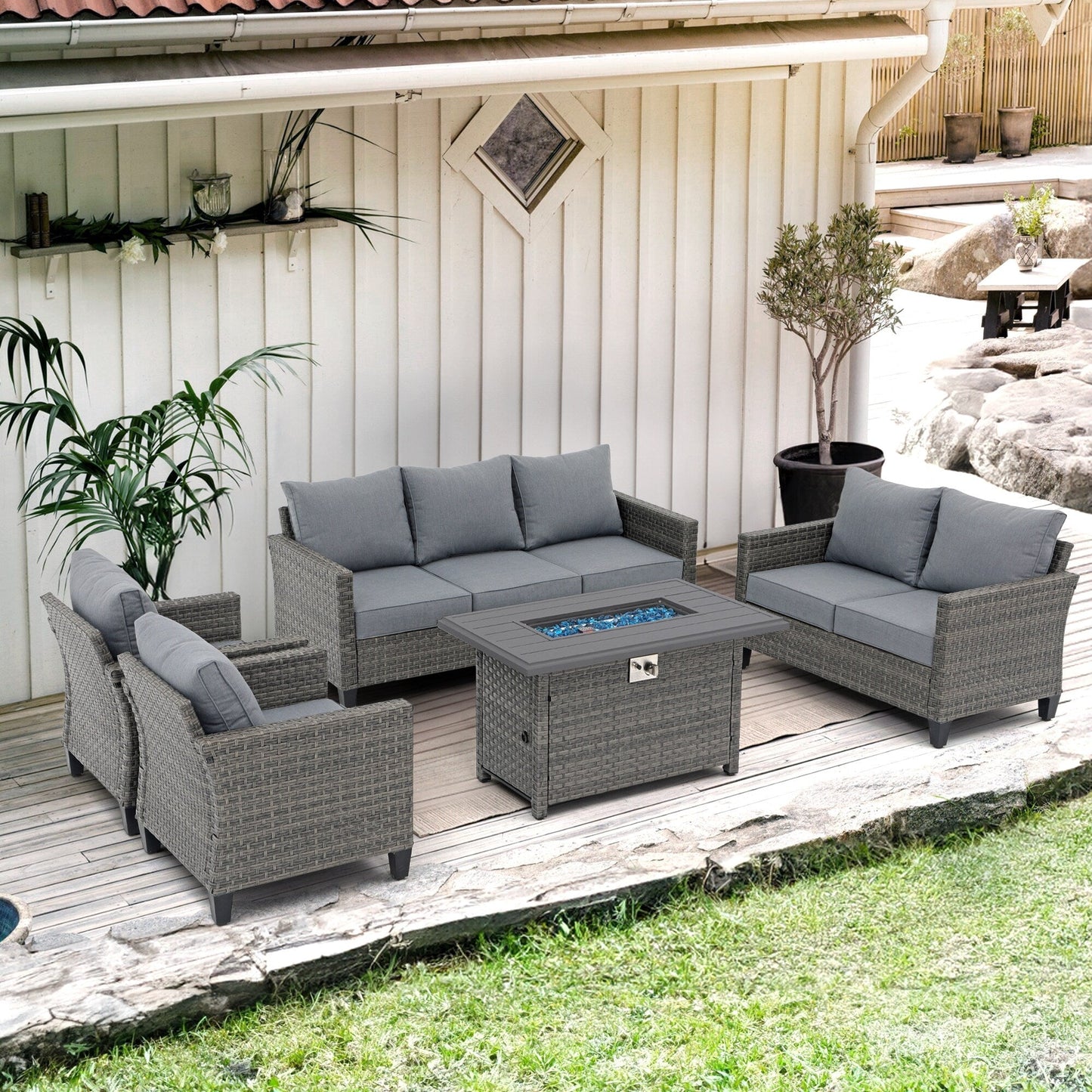 Set di divani in vimini da esterno da 5 pezzi con braciere