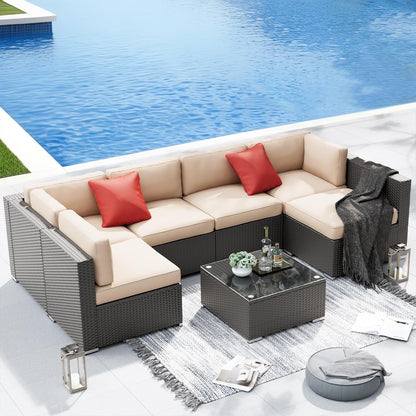 Set da conversazione con divano componibile imbottito in vimini e rattan nero da 7 pezzi per esterni di Havenside Home