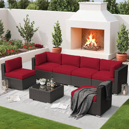 Set da conversazione con divano componibile imbottito in vimini e rattan nero da 7 pezzi per esterni di Havenside Home