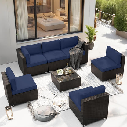 Set da conversazione con divano componibile imbottito in vimini e rattan nero da 7 pezzi per esterni di Havenside Home
