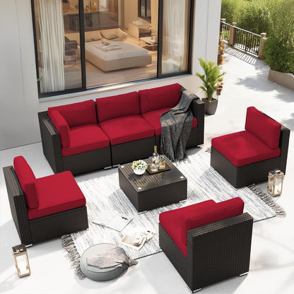Set da conversazione con divano componibile imbottito in vimini e rattan nero da 7 pezzi per esterni di Havenside Home