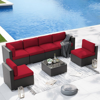 Set da conversazione con divano componibile imbottito in vimini e rattan nero da 7 pezzi per esterni di Havenside Home