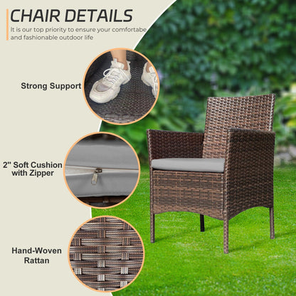 Set di mobili da esterno da 4 pezzi con cuscini, set da conversazione in vimini e tavolino da caffè in vetro