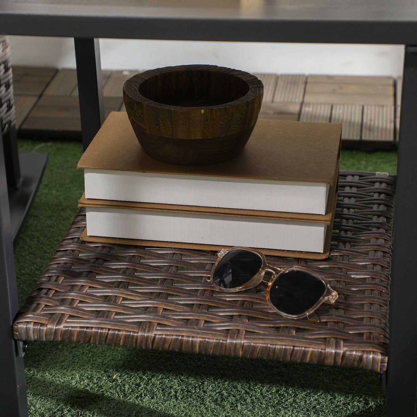 Outsunny set da giardino con 3 sedie a dondolo, set da bistrot in vimini per esterni con 2 sedie a dondolo da veranda, tavolino da caffè a 2 livelli, cuscini