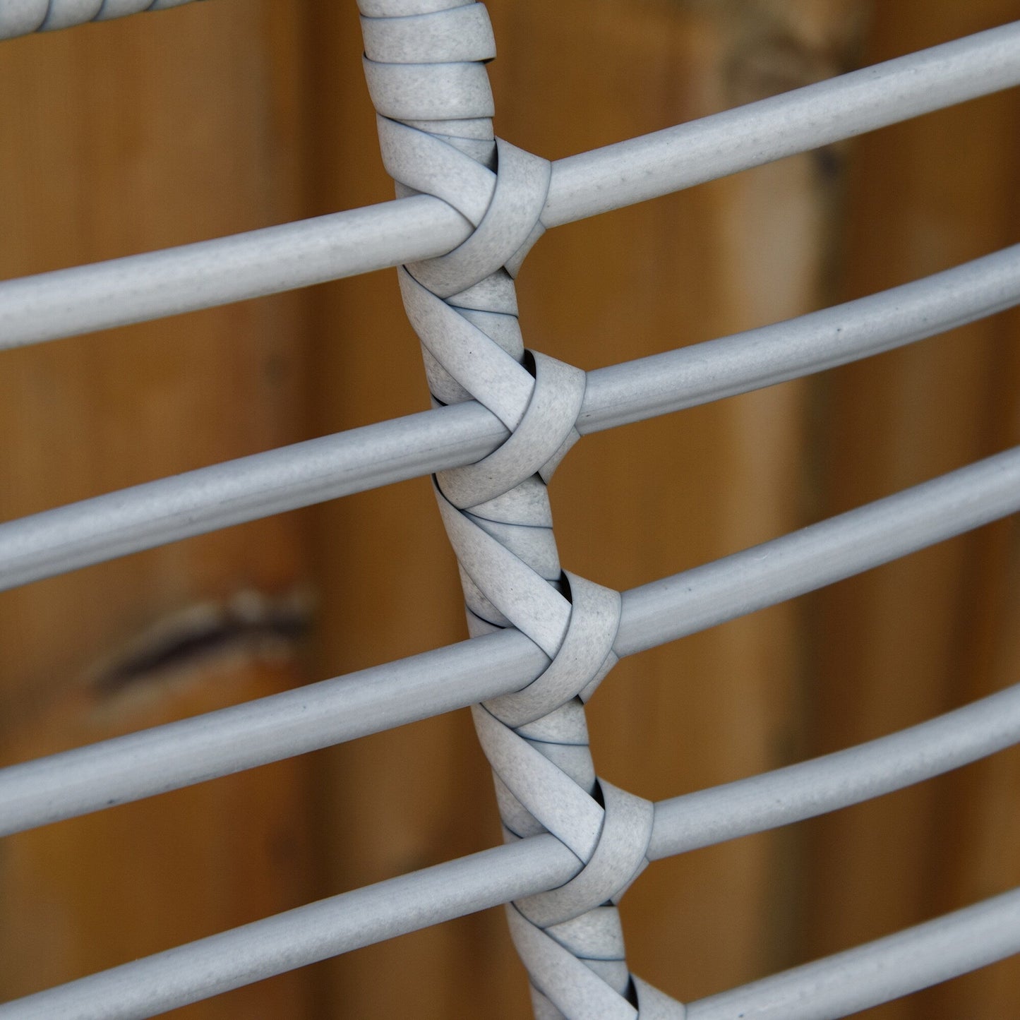 Outsunny Set da bistrot da giardino in rattan PE da 3 pezzi, set da caffè rotondo in vimini intrecciato per esterni, set di mobili da conversazione