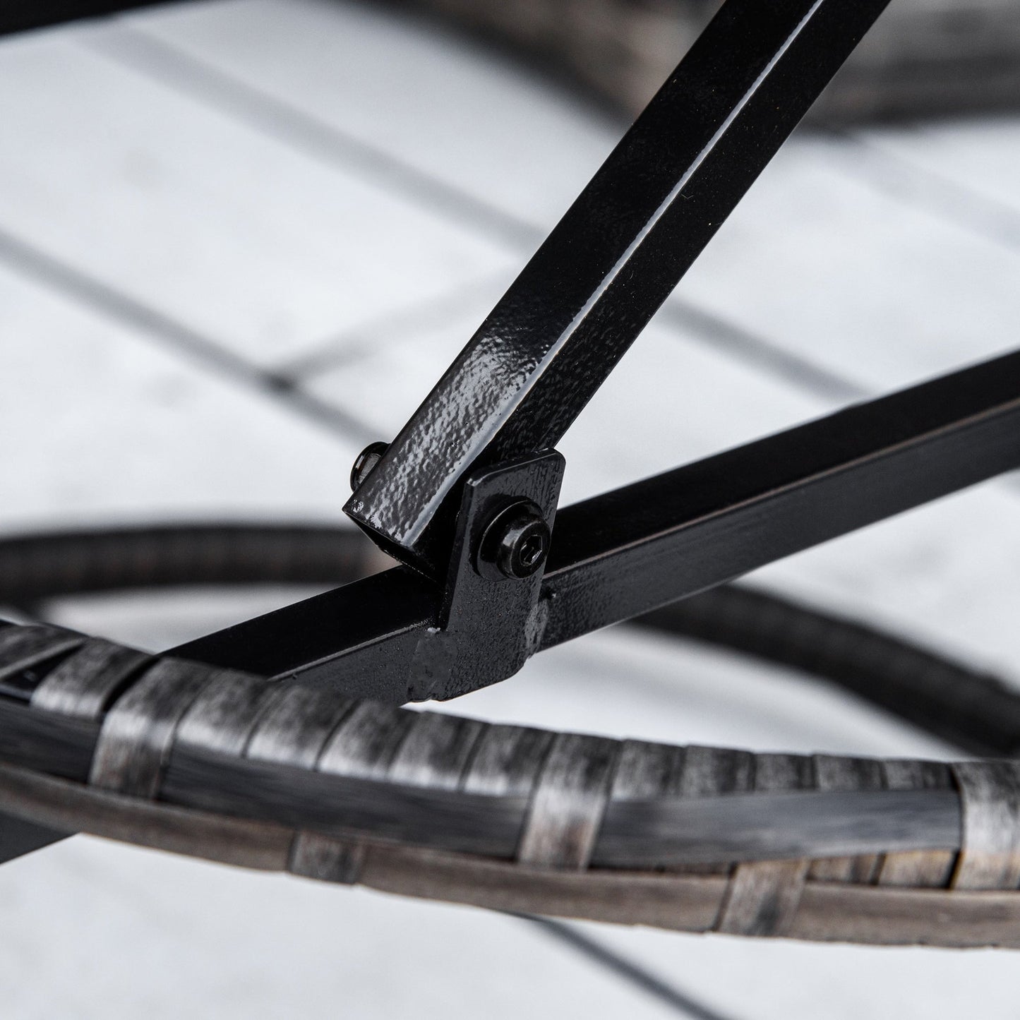 Outsunny 5 pezzi set da salotto in vimini PE per patio, set di mobili da giardino in rattan per conversazione all'aperto, divano letto rotondo