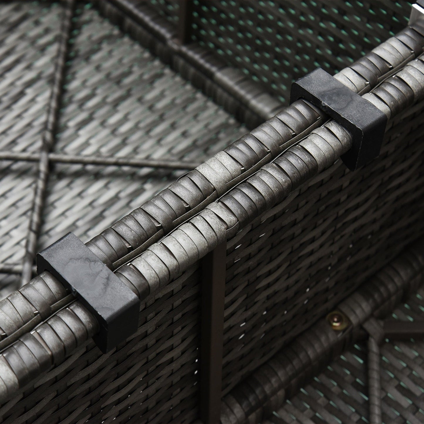 Outsunny Set di 6 mobili da giardino in rattan e vimini con comodi cuscini in cotone e fodere rimovibili