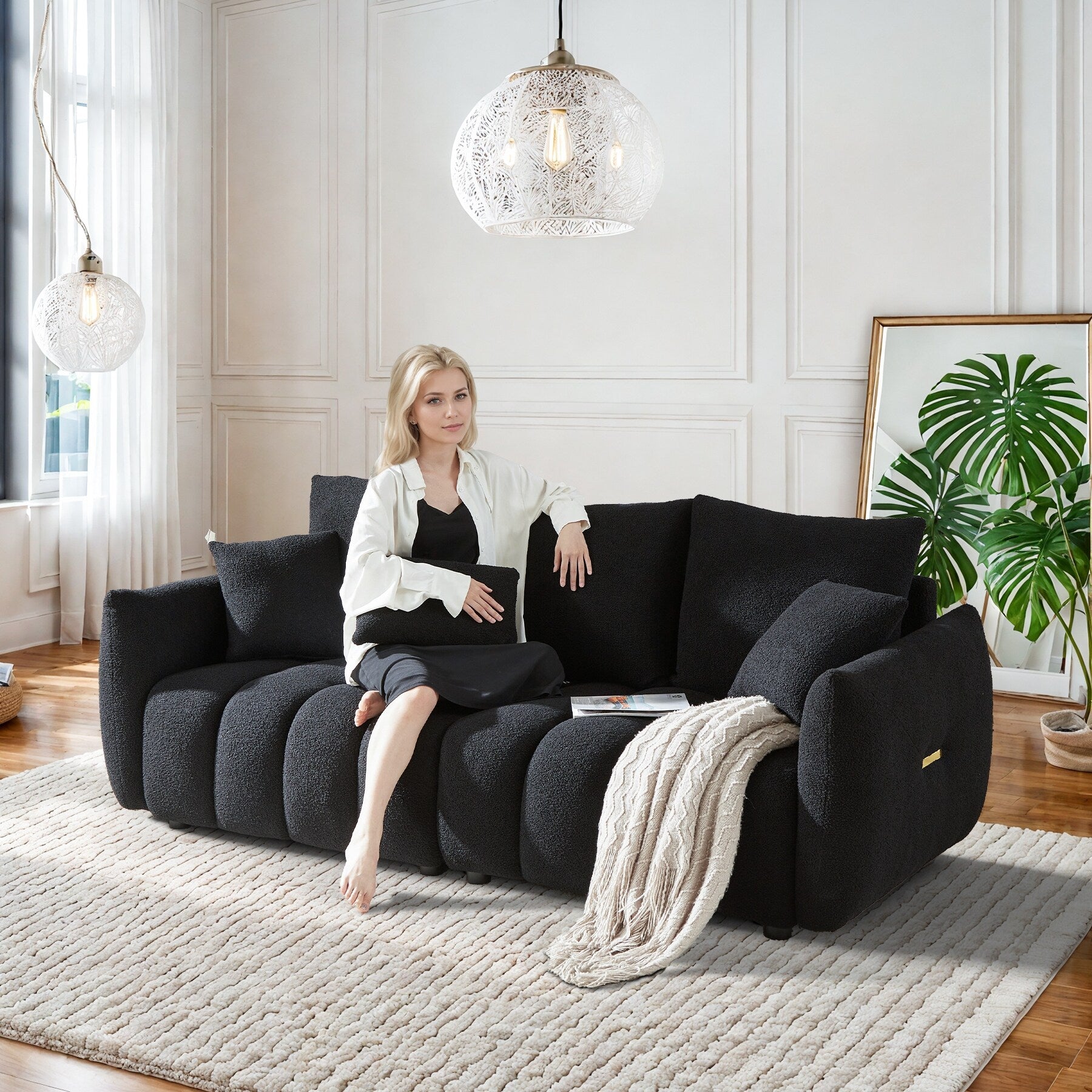 Selected Variant Image