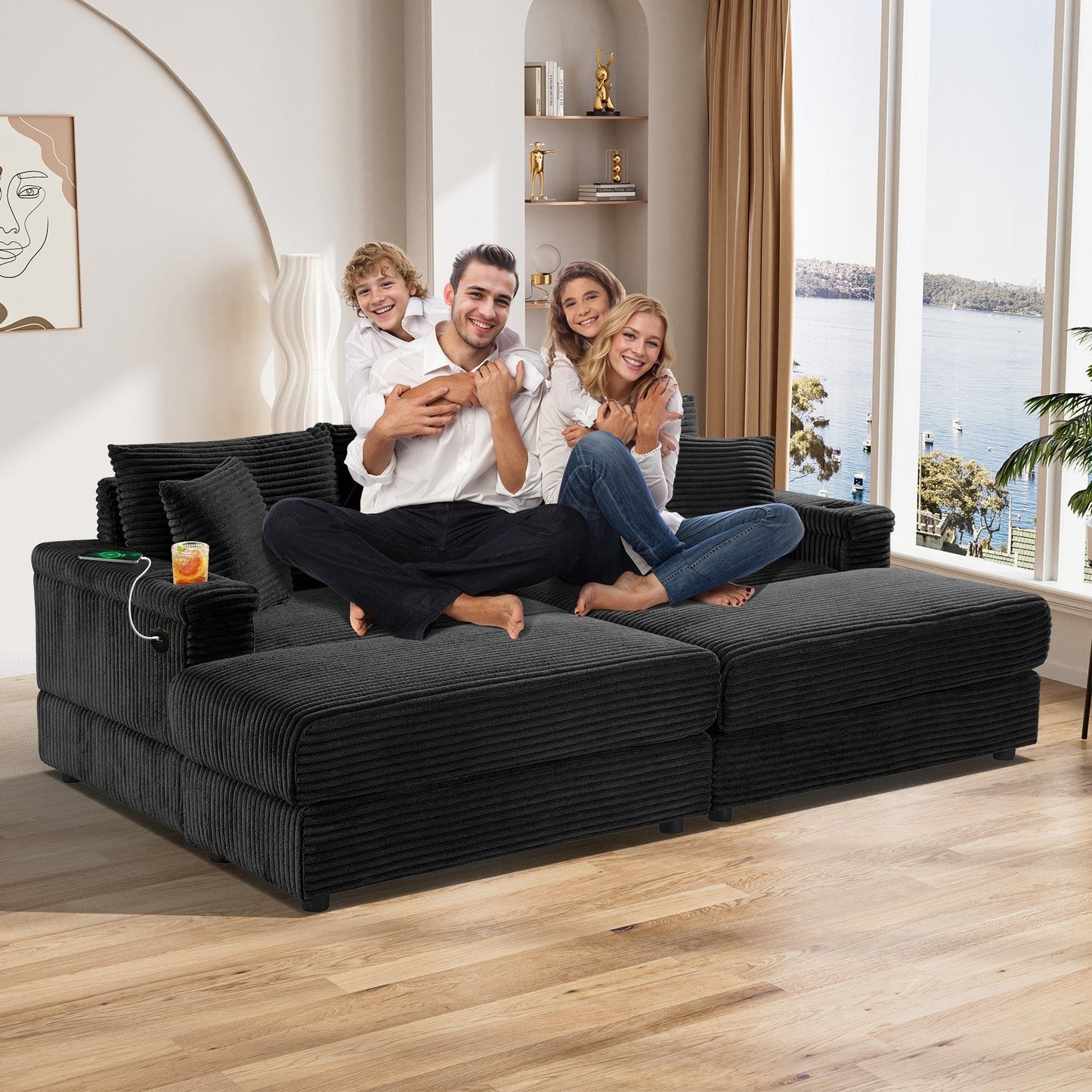 Divano singolo imbottito Ouyessir con seduta profonda e pouf per soggiorno