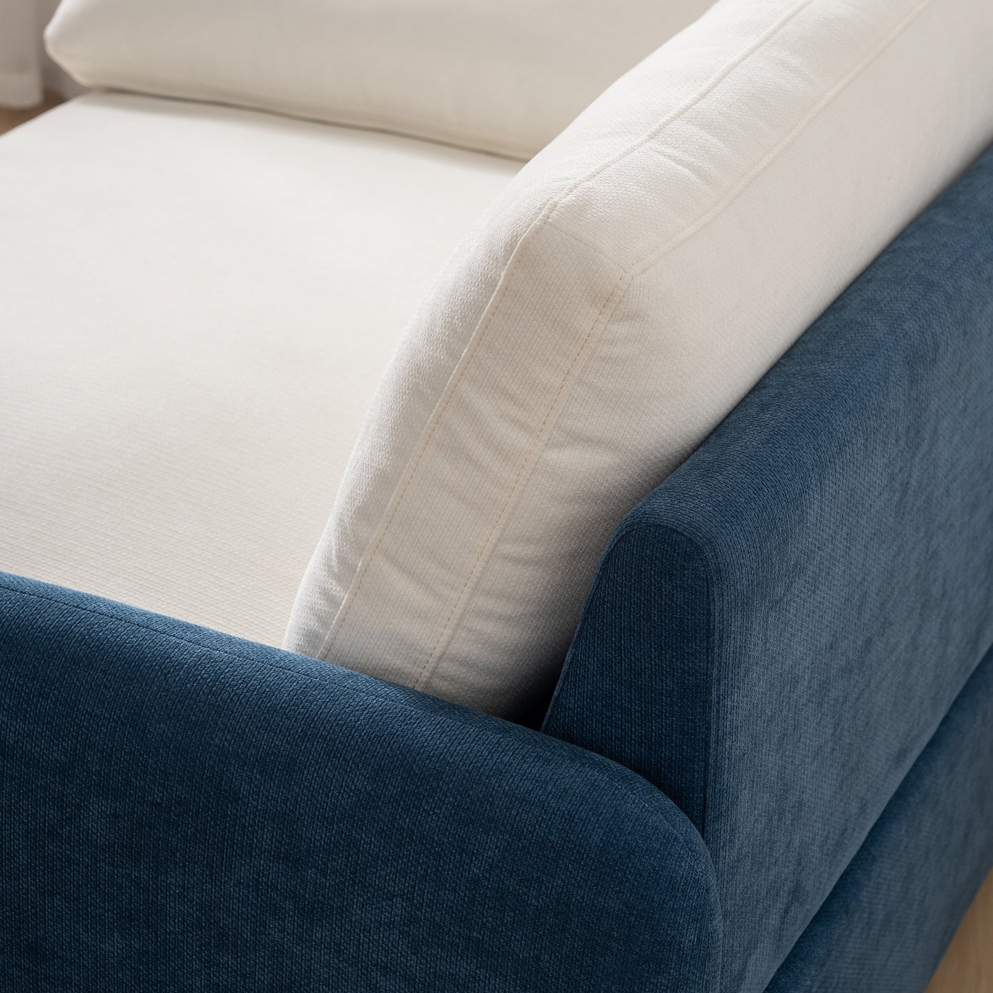 Poltrona singola oversize in ciniglia, seduta ampia e profonda con cuscini decorativi di Harper&amp;Bright Designs