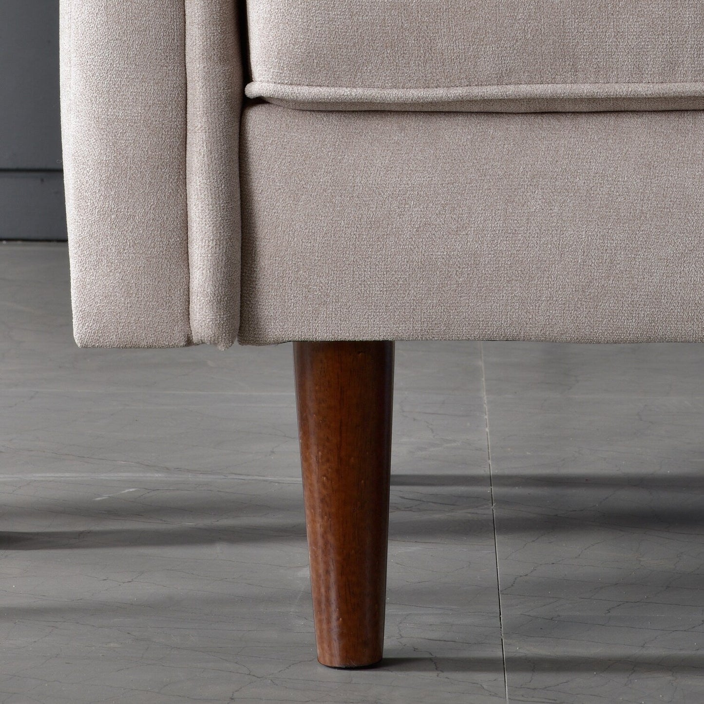 Divano imbottito OVIOS di metà secolo