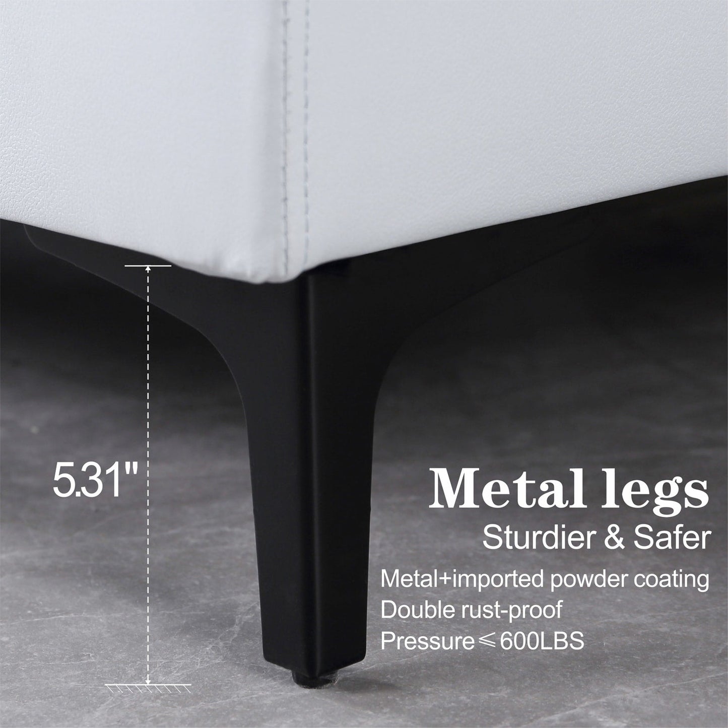 Divano chaise longue reversibile OVIOS con cuscini soffici e gambe in metallo