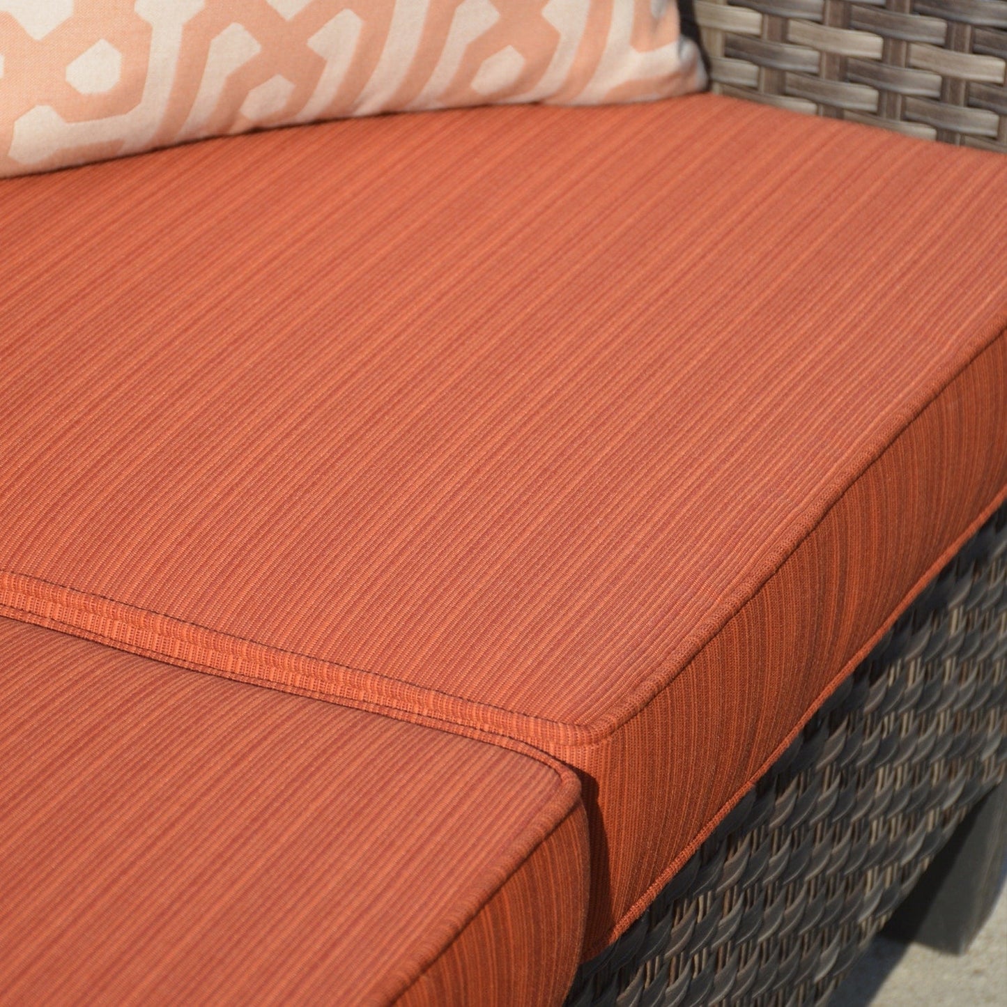 Set di mobili da conversazione in vimini da giardino OVIOS da 8 pezzi con sedie girevoli