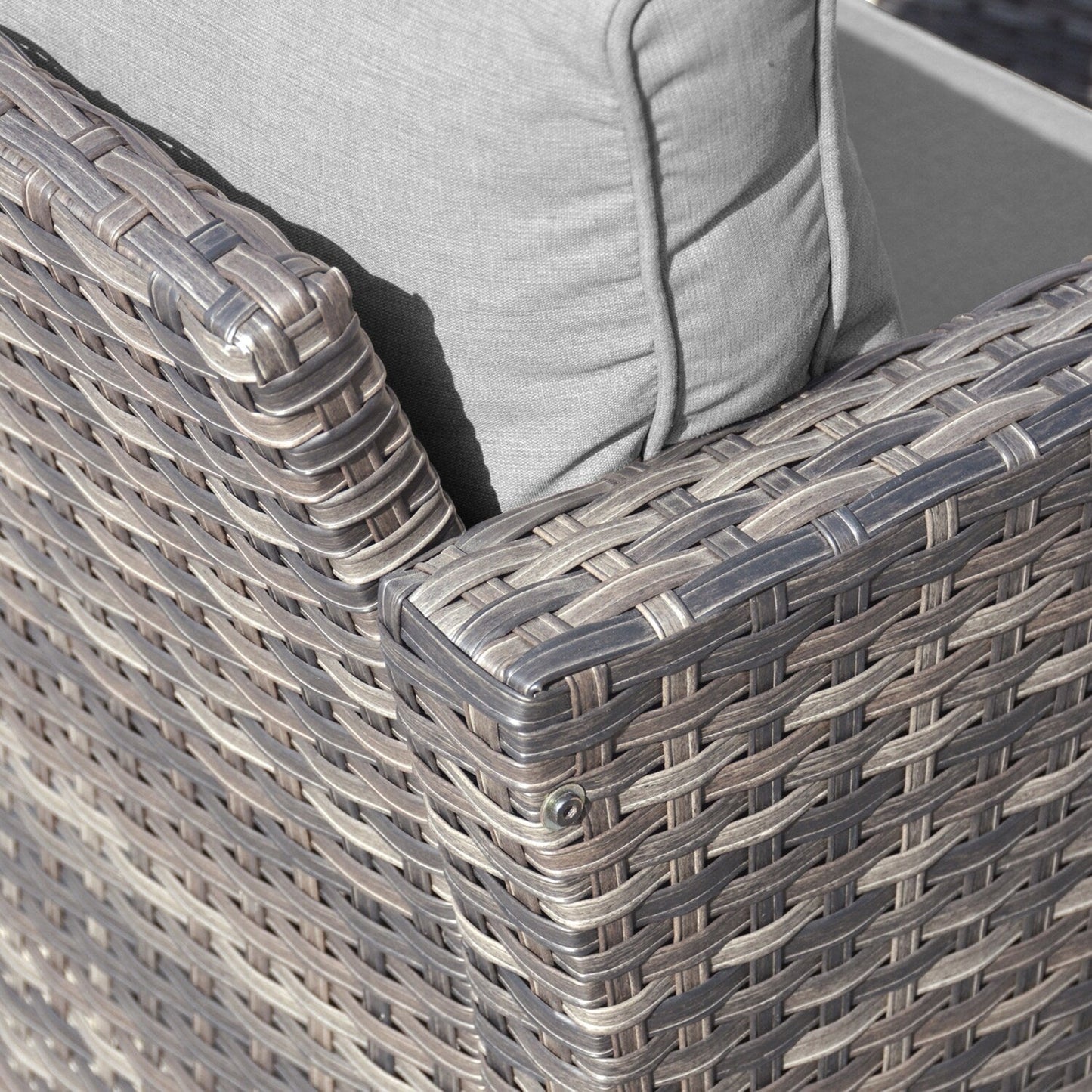 Set di divani da conversazione in vimini da giardino OVIOS da 6 pezzi con sedie a dondolo girevoli