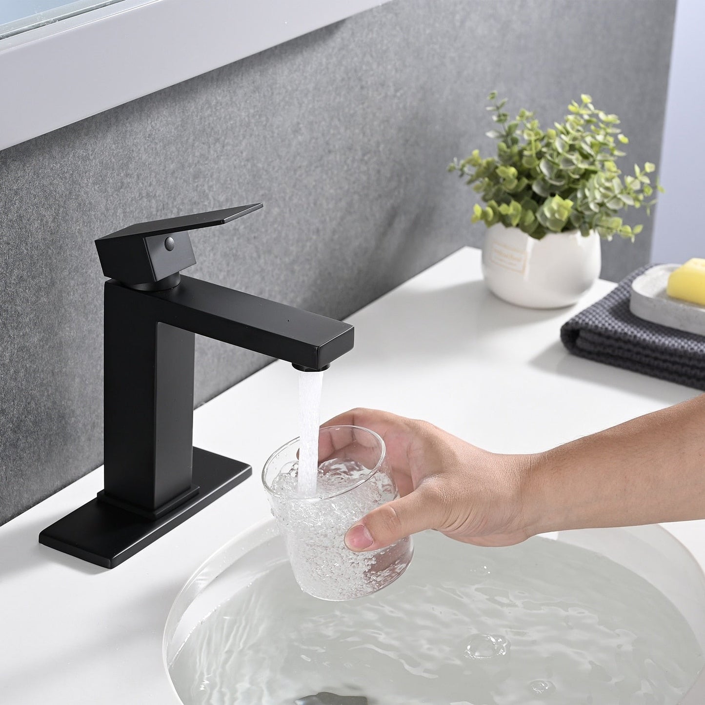 Rubinetto singolo per lavabo da bagno PROOX con gruppo di scarico