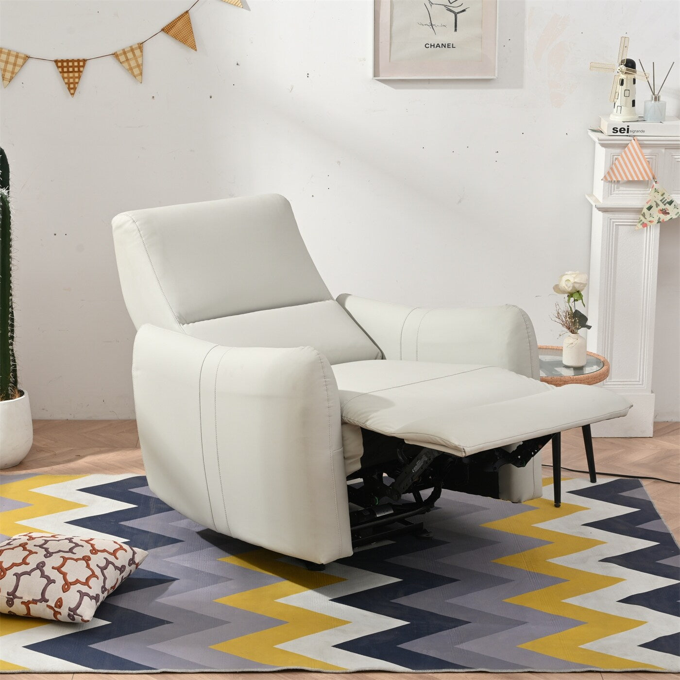 Poltrona reclinabile elettrica Wall-Hugger in pelle PU con USB-C e capacità di 330 libbre