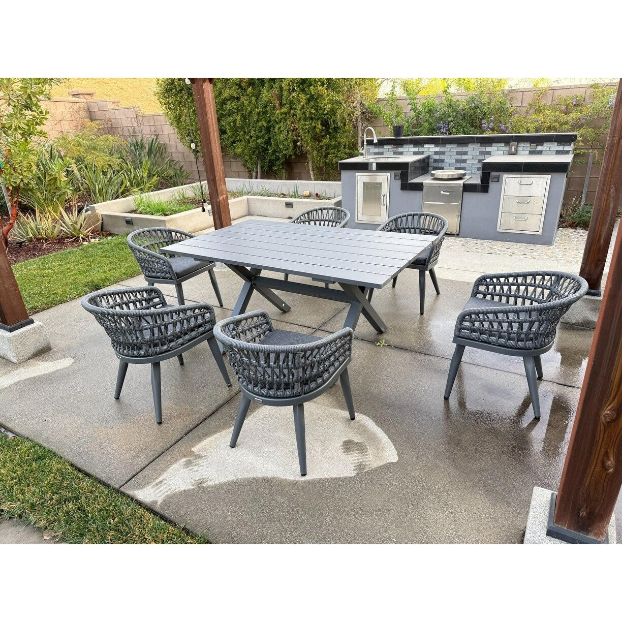 Set da pranzo per esterni in rattan PE PURPLE LEAF con struttura interamente in alluminio