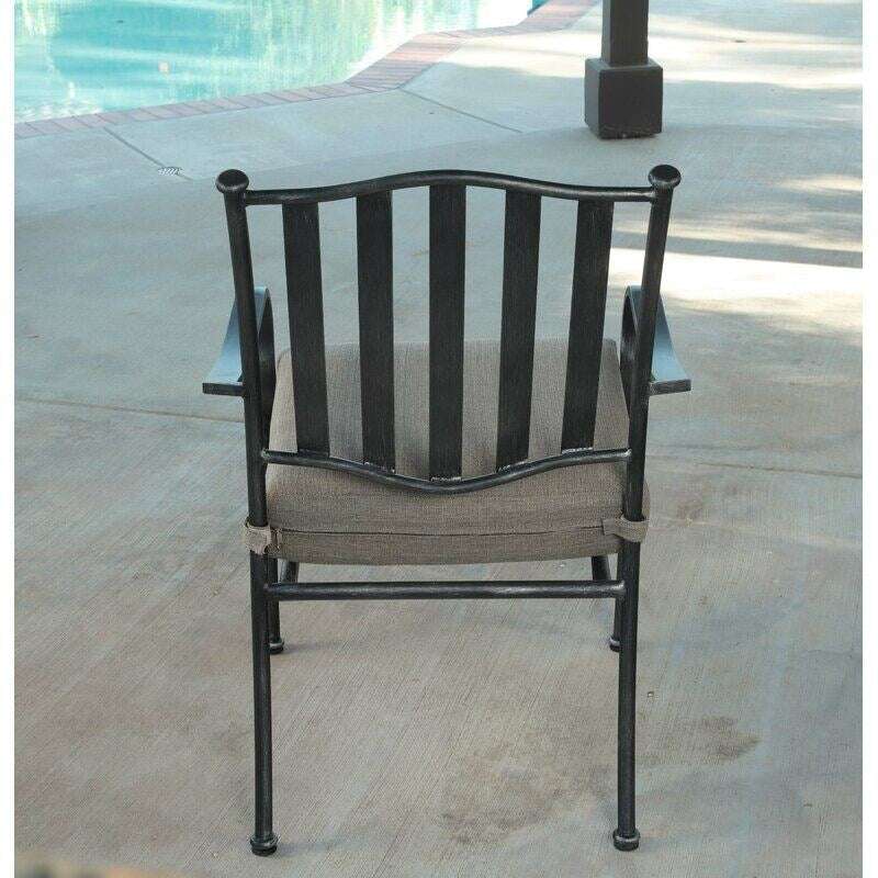 Set da pranzo moderno in acciaio Pacific Casual Columbus Circle da 7 pezzi, cuscini marroni/beige