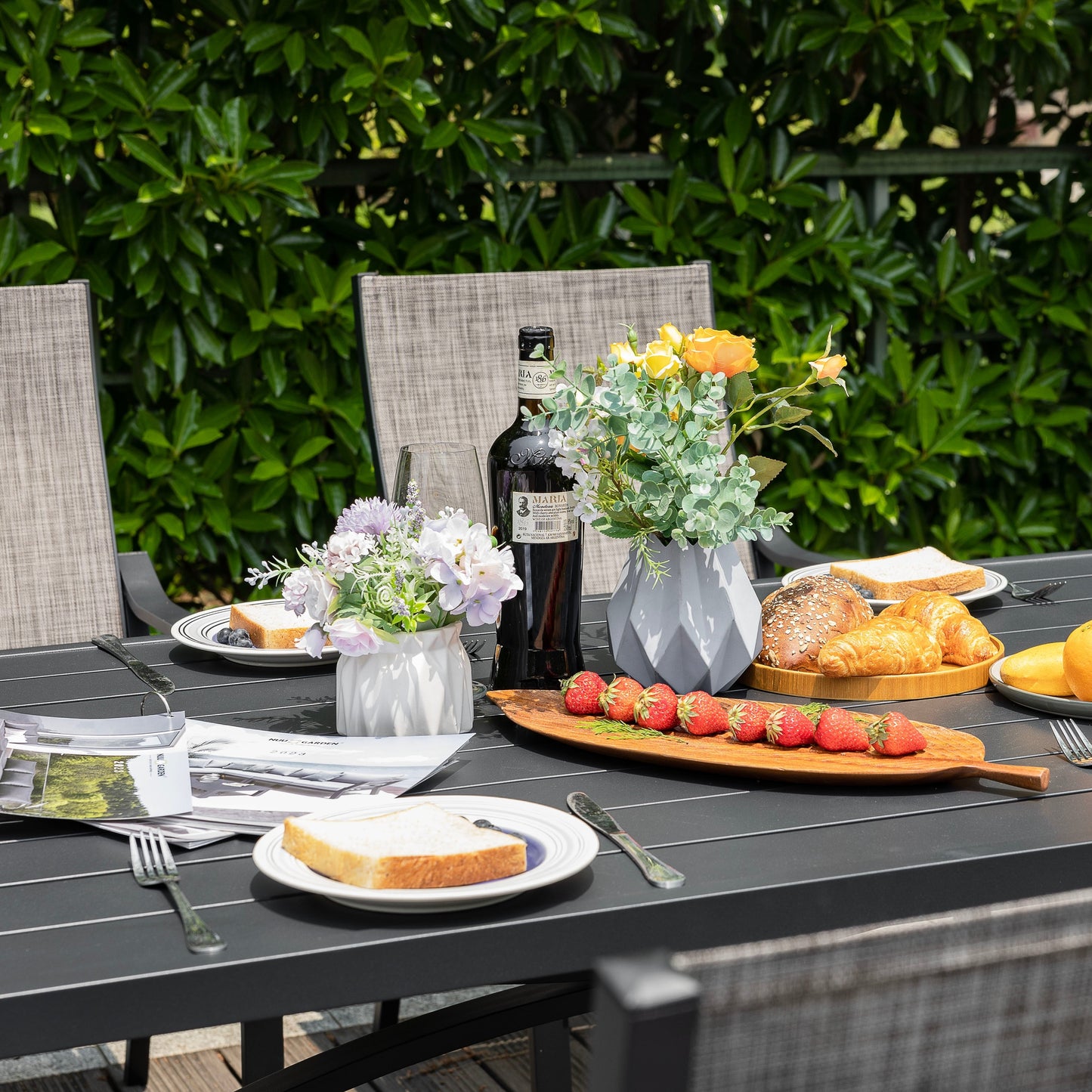 Set da pranzo in alluminio da 7 pezzi per patio con sedie in textilene e foro per ombrellone