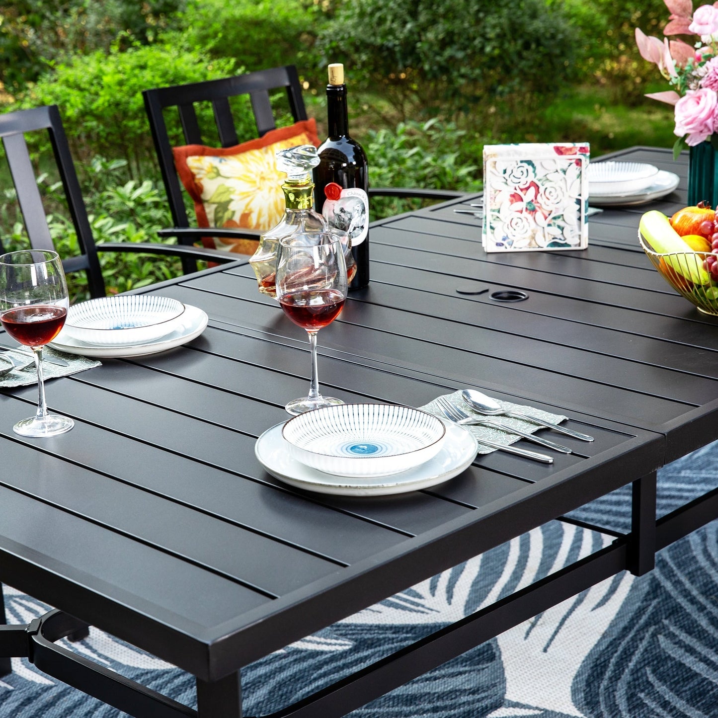 MAISON ARTS Set da pranzo per patio da 9 pezzi Set di mobili da giardino Tavolo da pranzo rettangolare in metallo 8 sedie impilabili in metallo