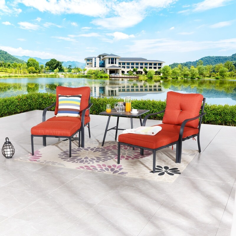 Set da conversazione Patio Festival Curve-Arm da 5 pezzi con cuscini rossi