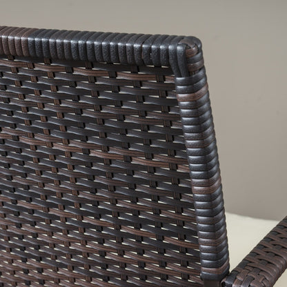 Set da pranzo in vimini da 5 pezzi Patterson Outdoor con cuscini di Christopher Knight Home