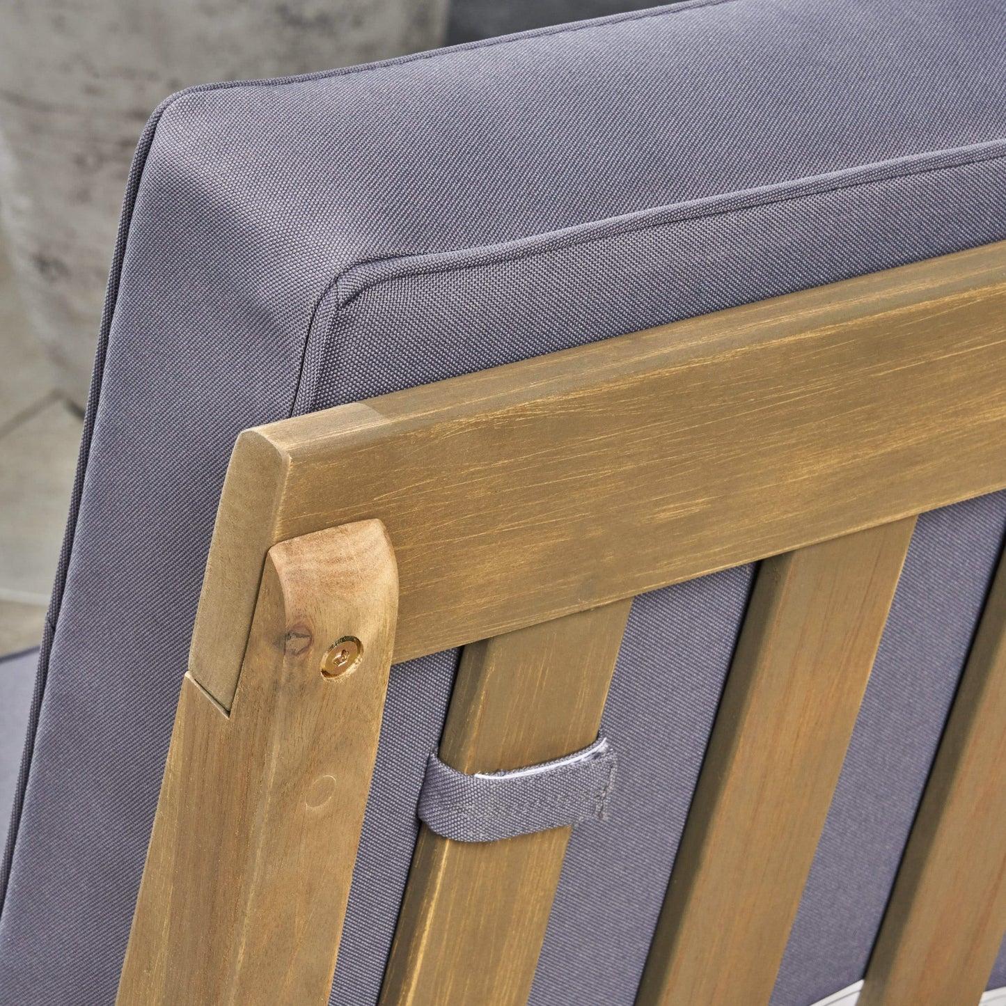 Sedie da esterno imbottite in legno Peyton (set da 2) di Christopher Knight Home