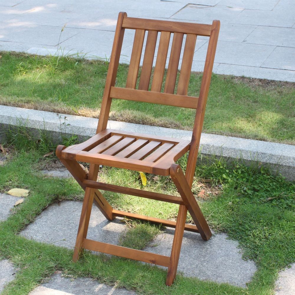 Set da bistrot per esterni in legno di acacia Silverton di Havenside Home